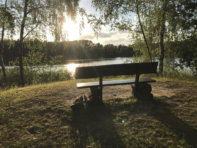 Flyer der Trauergruppe für Menschen, die einen nahestehenden Menschen verloren haben